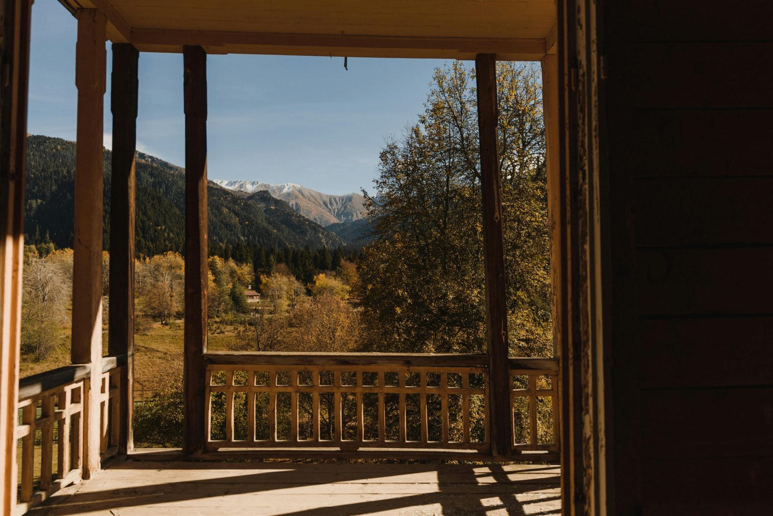 Sustainable Materials for Quality Deck Building